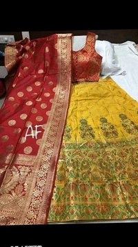 100% pure silk banarasi lehenga choli,Semi stitched lehenga, Design printed with zari on lehenga, blouse, duppatta Fully stitched blouse Duppatta with contrast borderLehenga waiste size:36 , length :42, Duppatta length :2.5m COD Available