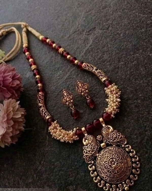 Gold Plated Small Necklace Made With Bras Metal, Beads & Pearl Used In Work,COD Available