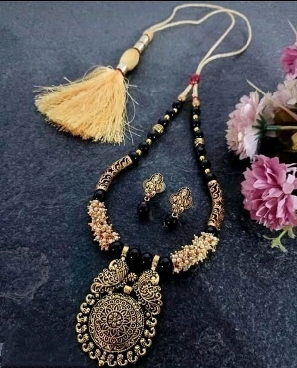 Gold Plated Small Necklace Made With Bras Metal, Beads & Pearl Used In Work,COD Available