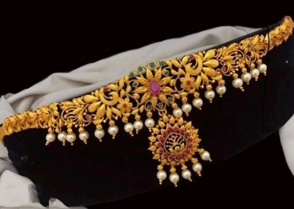 Gold Plated Matte Finish Hip Belt, Pearls Used In Hanging, 