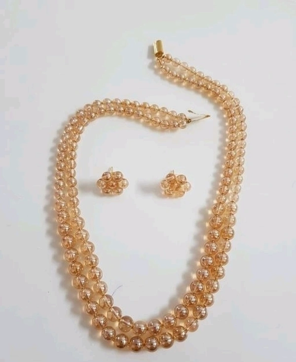 Trendy Pearls Necklace Set 