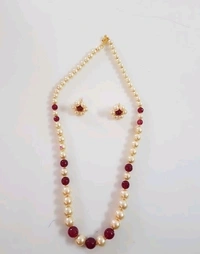 Trendy Pearls Necklace Set 