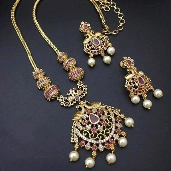 Micro plating Set,Copper Metal,American diamonds used in the locket and ear rings, pearls in hanging