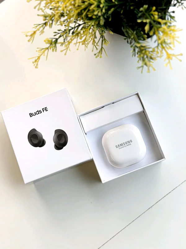 Samsung GALAXY BUDS FE 2024