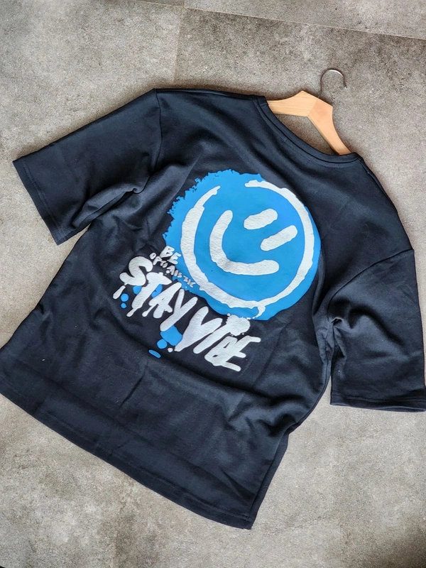 Premium 5-Sleeve T-Shirt – Comfort Fit, Limited Time Offer – Buy Now! - M