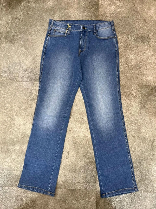 Normal Fit Jeans  - 32