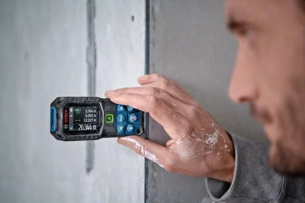 Bosch GLM50-27CG Distance Meter