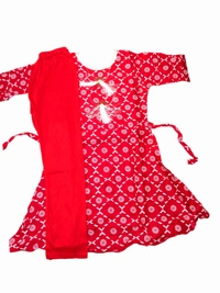 Skb Trendy Top And Leegi's For Girls 