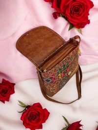Skb Women Maroon Bags