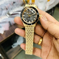 Rado Captain Cook