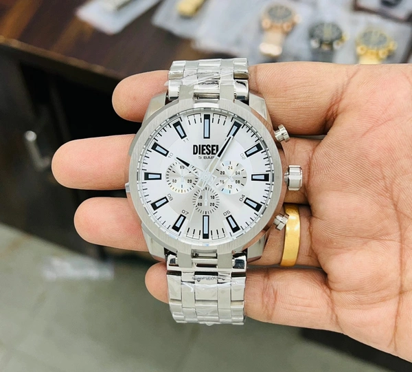 Diesel Split 5 Bar Japanese Quality Chronograph Machinery For Men