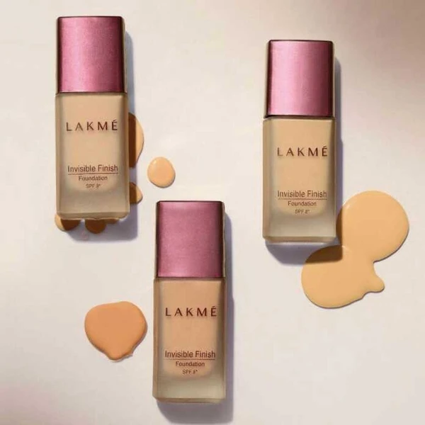 Lakmé Invisible Finish SPF 8 Foundation, Shade 01