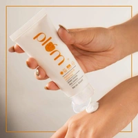 plum Plum Chamomile & White Tea Sheer Matte Day Cream SPF50 ,50 gm
