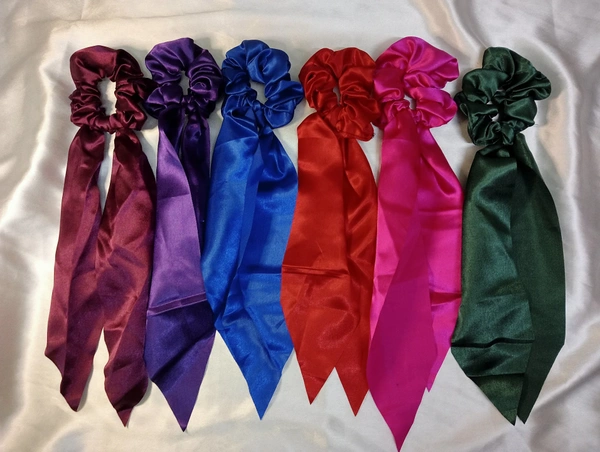 SATIN SCRUNCHIE TAIL  - Dark Blue
