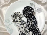 PRINTED TAIL SCRUNCHIES - Black