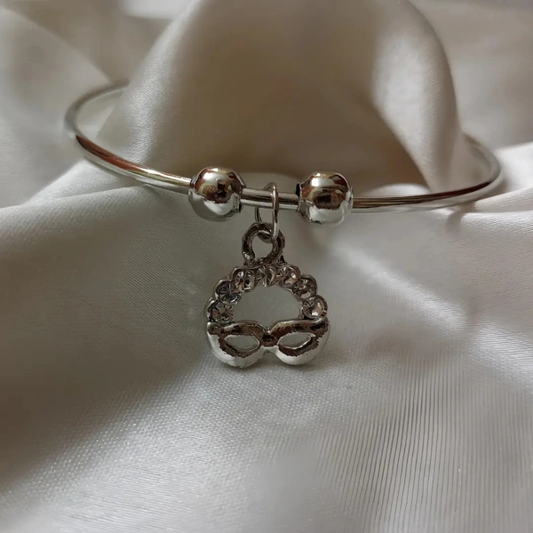 SILVER BRACELET