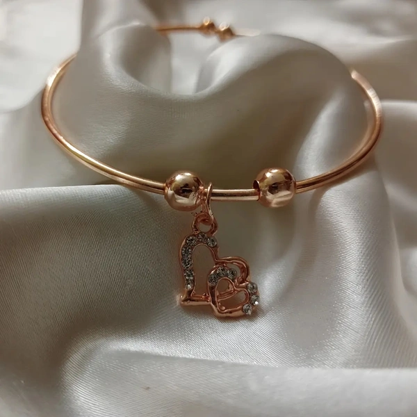  GOLD BRACELET 
