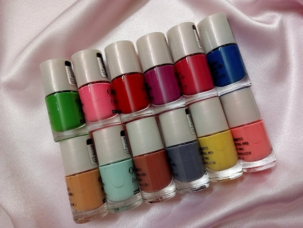 PASTEL NAIL PAINTING  - Froly