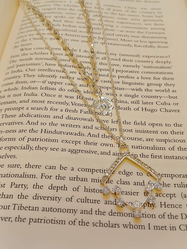 SILVER LAYERED NECKLACE 