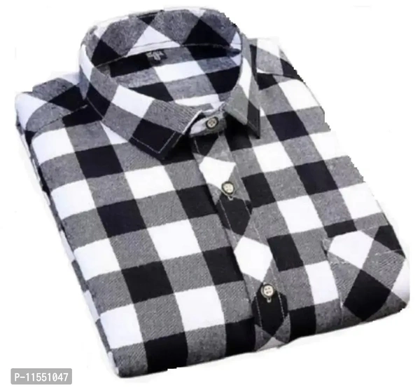 Classic Cotton Blend Check Causal Shirt For Men  - M