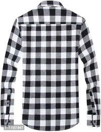 Classic Cotton Blend Check Causal Shirt For Men  - M