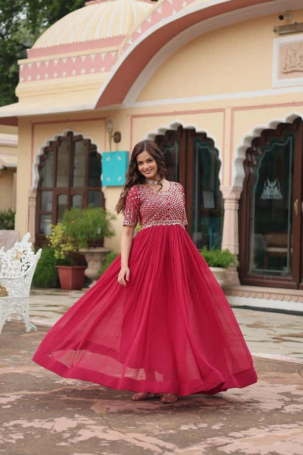 USR98 GOWN 1 - L (40"), PINK