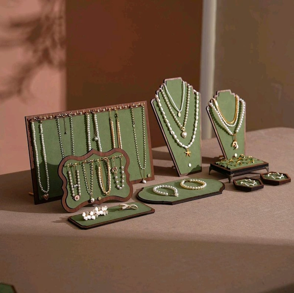 Walnut Veneer Jewelry Display Set: Green / White Faux Leather Event Showcase Fair - green