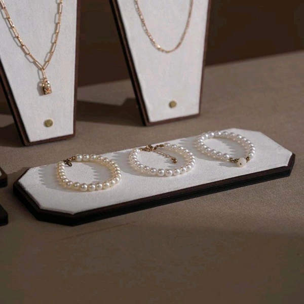 Walnut Veneer Jewelry Display Set: Green / White Faux Leather Event Showcase Fair - white
