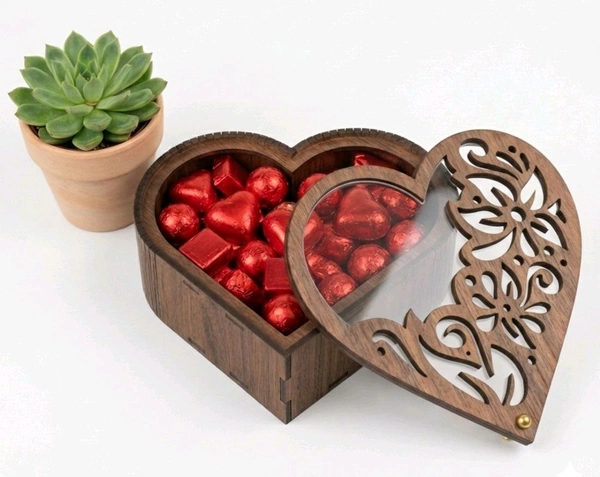 Heart Shape Chocolate Box With Acrylic Lid - 50 pieces