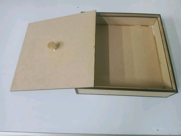 Box With Metal Knob Lid - 6 x 6 x 2 Inches