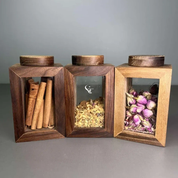 Wood spice container