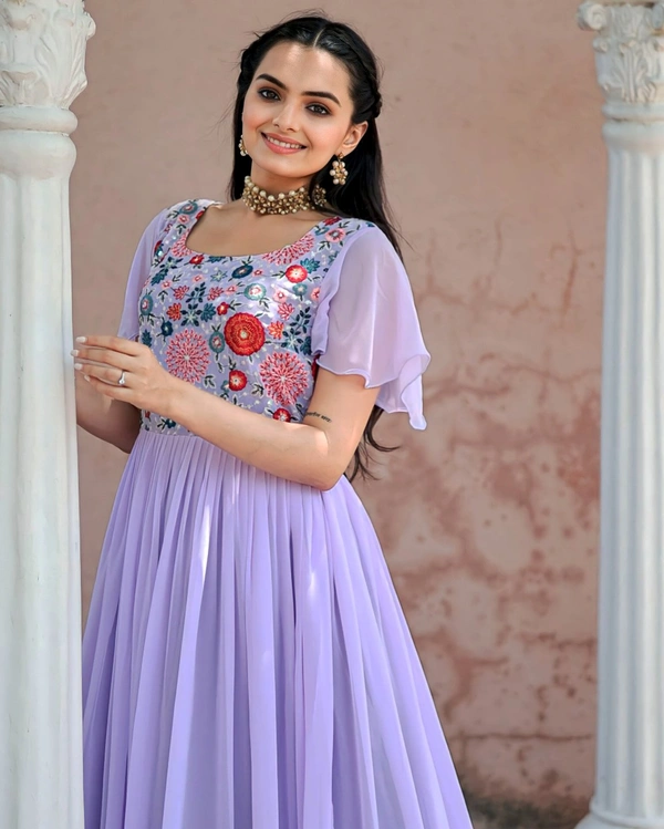 Veena - French Lilac, XL42
