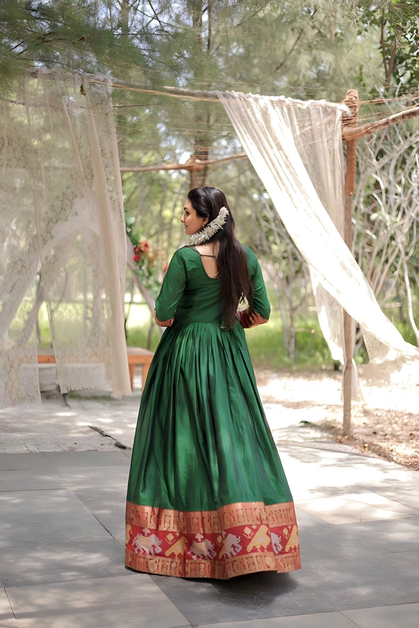 MAHA - L-40, green