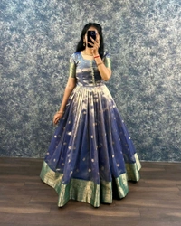 Dariya  - Moody Blue, M-38