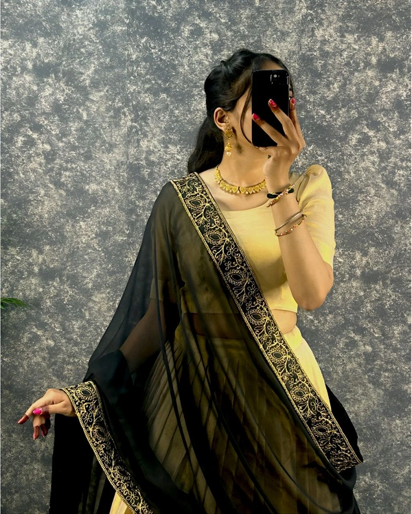 Charumati  - Gold, XXXL-46
