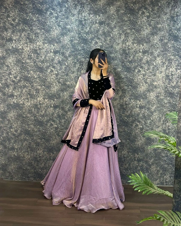 Vasuki  - Lilac, L-40