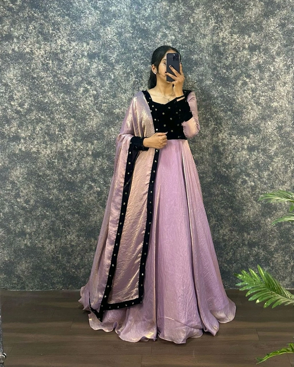 Vasuki  - Lilac, L-40