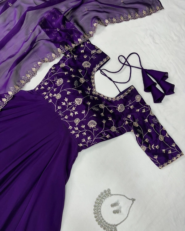 AMBIKA - XXXL-46, Loulou