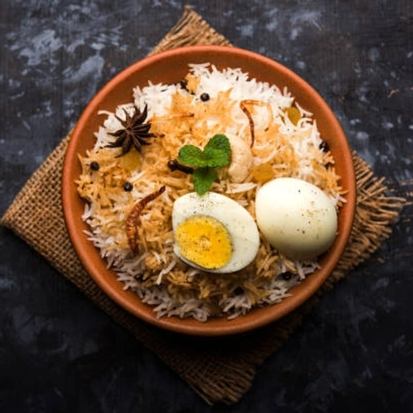 Egg Biryani -  1 Masala Fried Egg + Raita+ Gravy  - 1 Egg