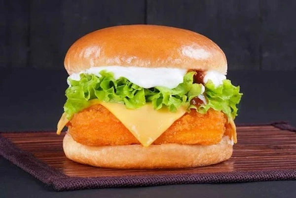 Yummy Cheese Paneer Burger