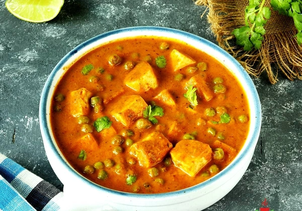 Matar Paneer 