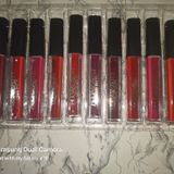 1203 Hudabeauty Liquid Matte Lipstick - Red