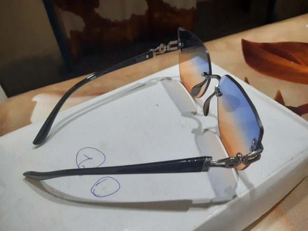 Sunglass 