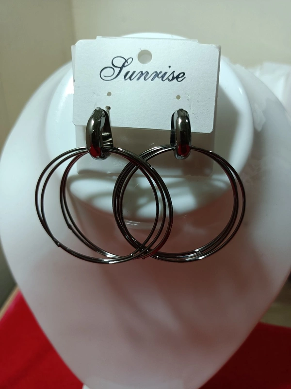 236 Ear Ring