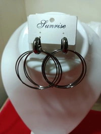 236 Ear Ring