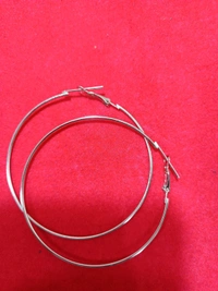027 Ear Ring White