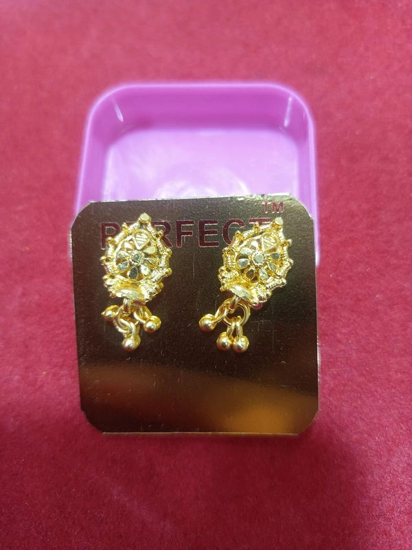 012 Ear Ring
