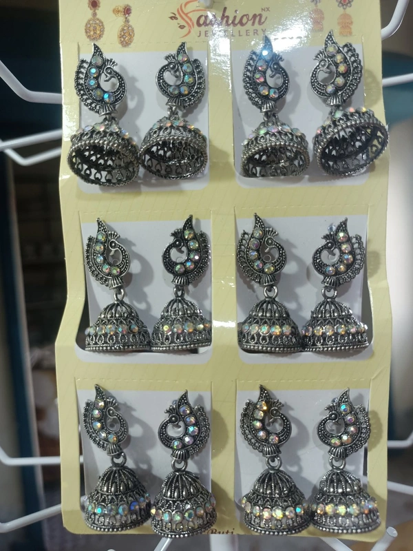 211 Oxidised Ear Ring 