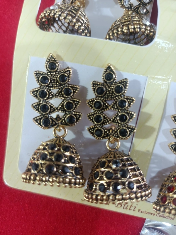 206 Ear Ring  - Black