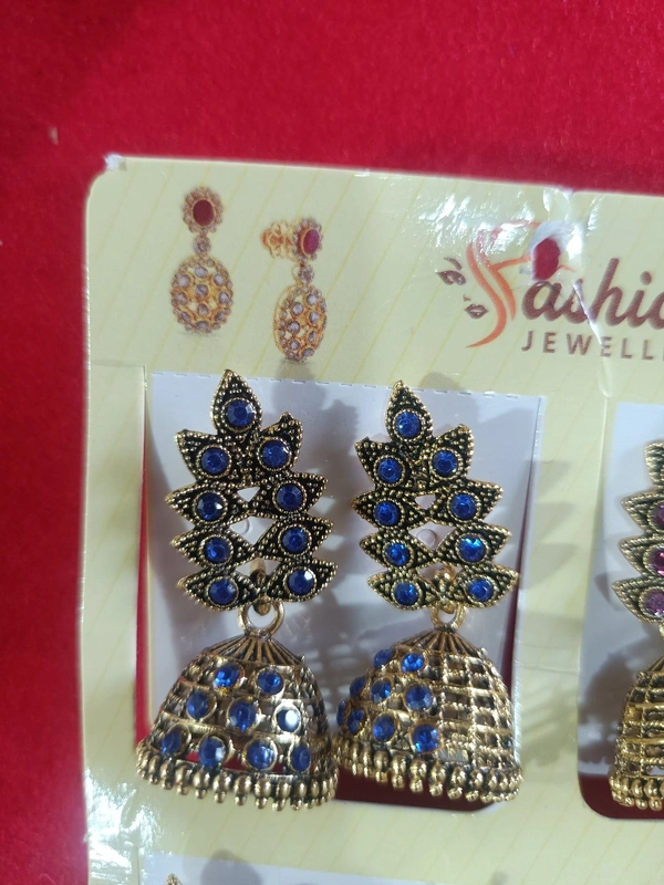 200 Ear Ring 